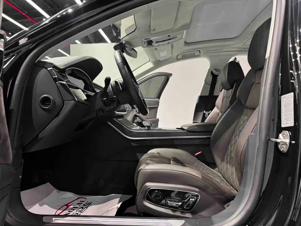 Audi A8 2022