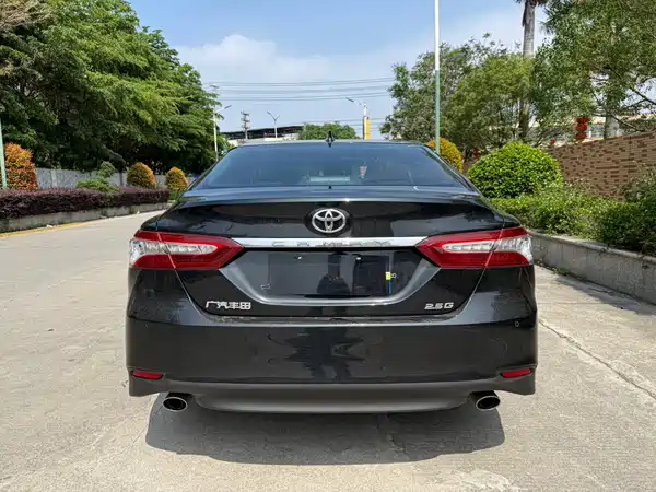 Toyota Camry 2021