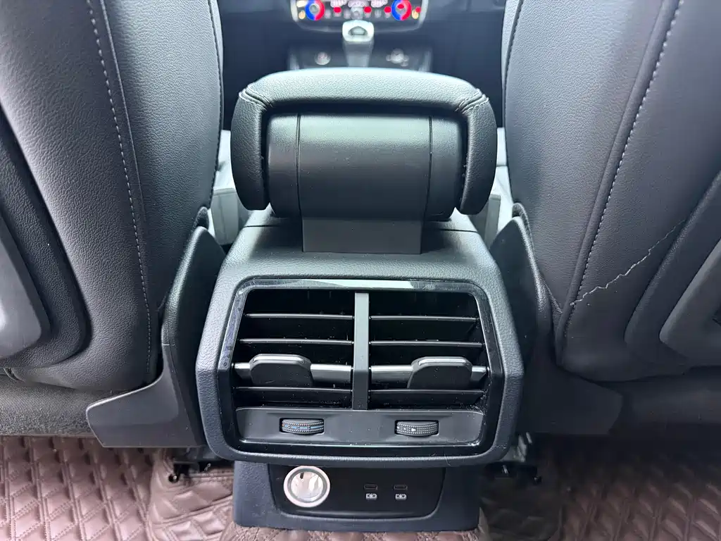 Audi Q3 2022 — фото 16