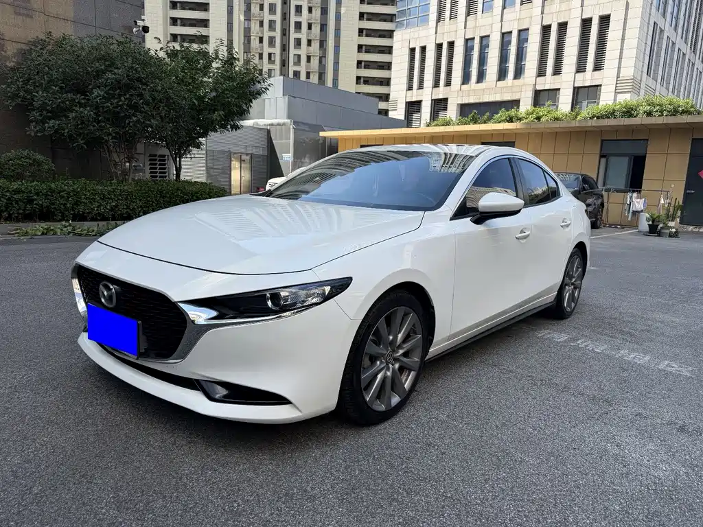 Mazda 3 Axela 2021