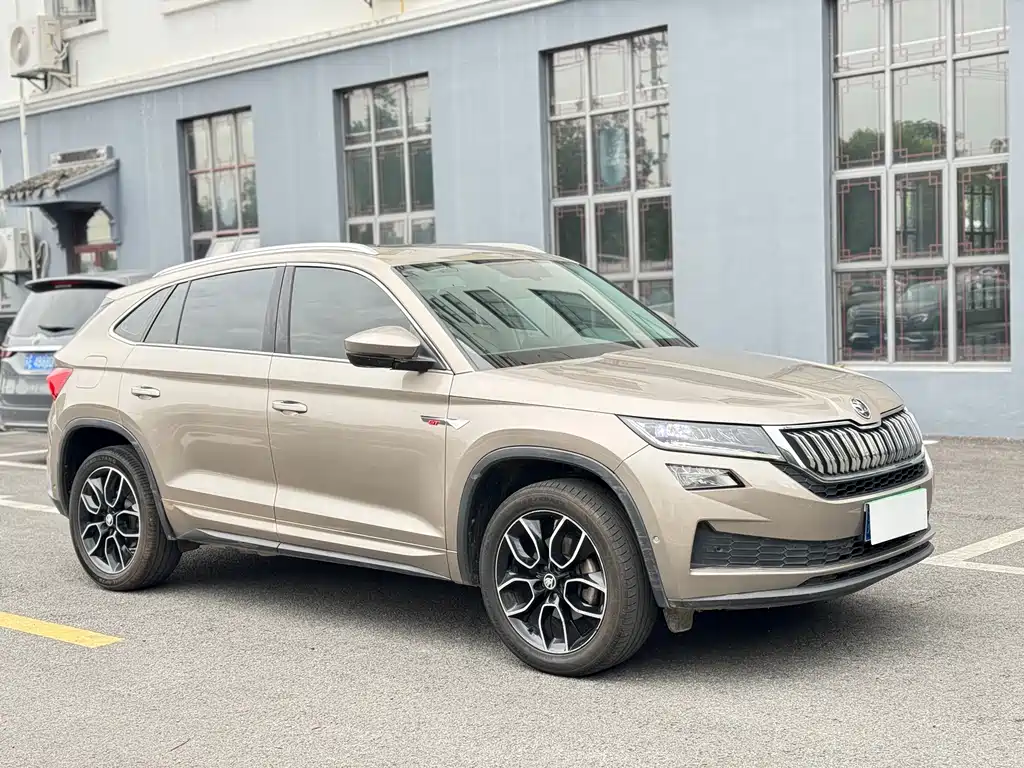 Skoda Kodiaq GT 2020 — фото 3
