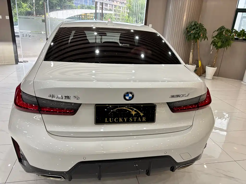 BMW 3 Series 2023