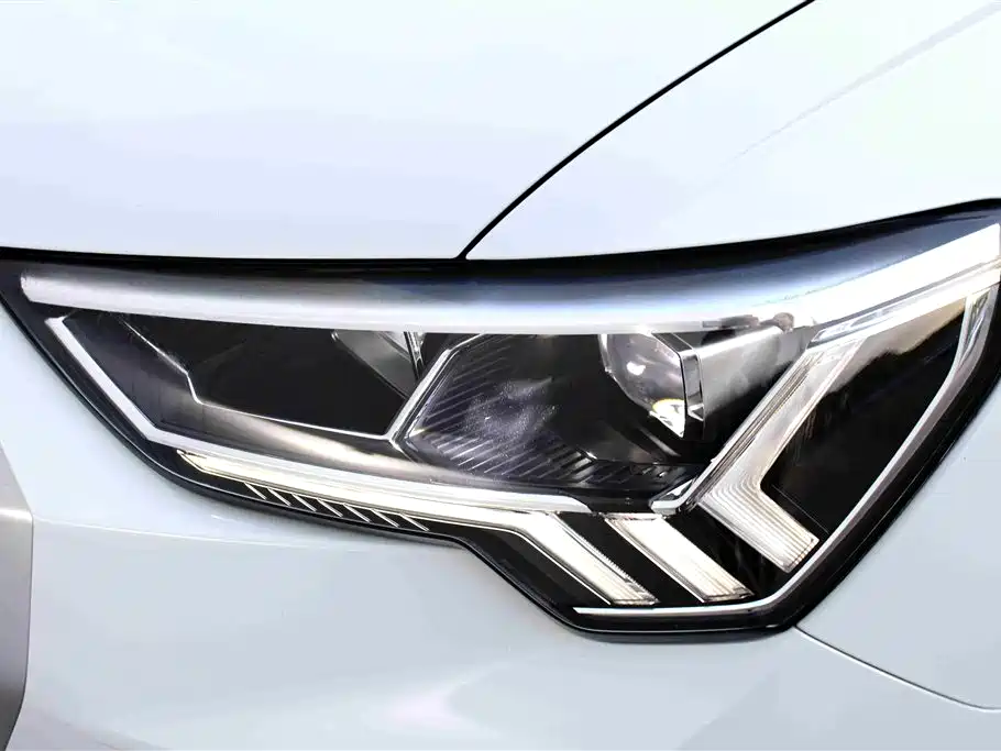 Audi Q3 2023 — фото 11