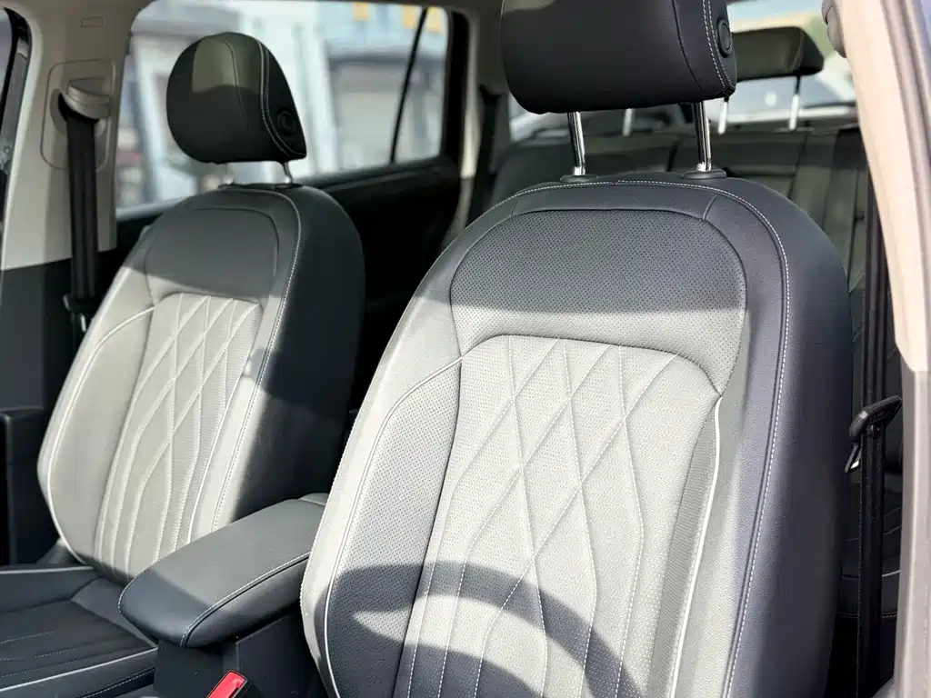 Volkswagen Tiguan L 2023 — фото 27