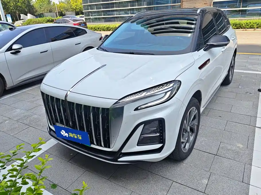 Hongqi HS3 PHEV 2024 — фото 2