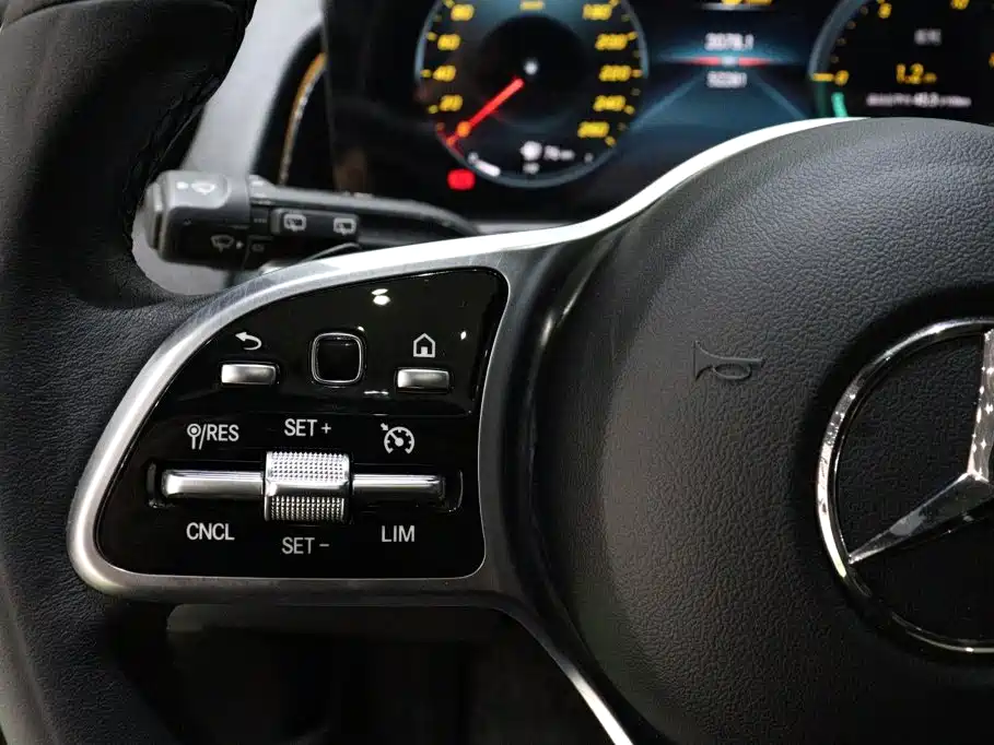 Mercedes-Benz GLB 2022 — фото 16