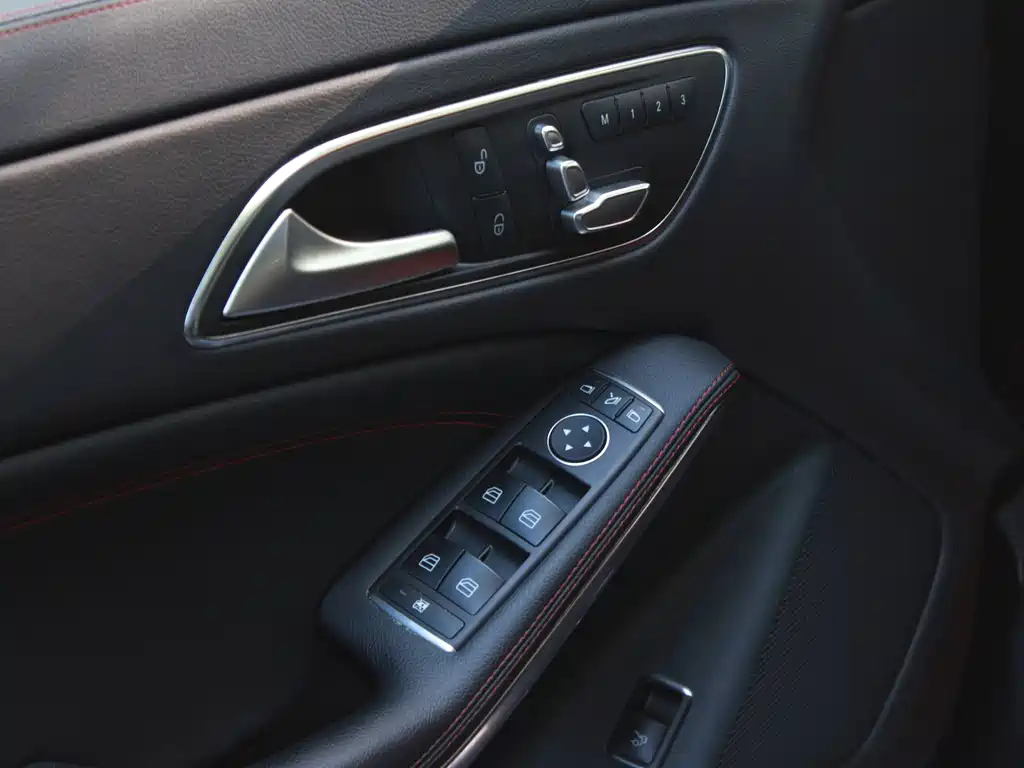 Mercedes-Benz CLA AMG 2017 — фото 9