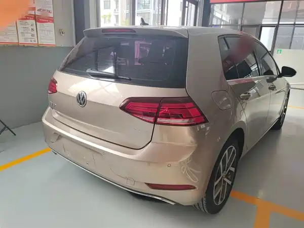 Volkswagen Golf 2020
