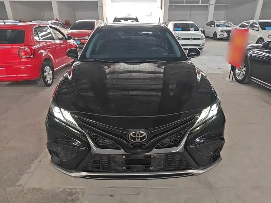 Toyota Camry 2021 — фото 3