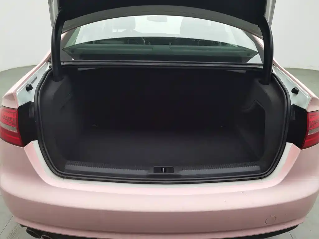 Audi A4L 2015 — фото 16