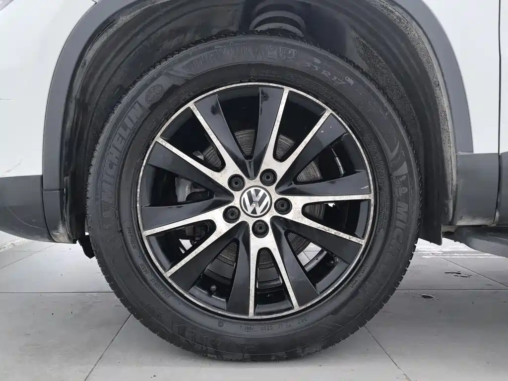 Volkswagen Tiguan 2015 — фото 17