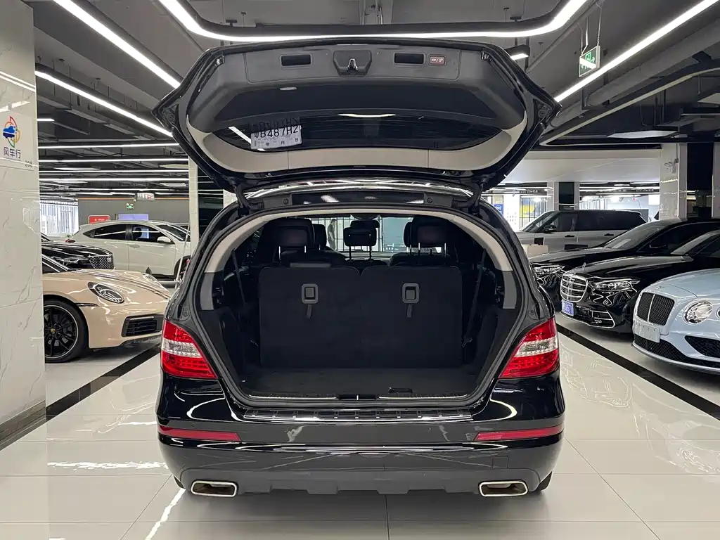 Mercedes-Benz R-Class 2017 — фото 49
