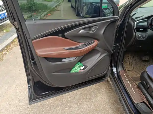 Buick Envision Plus 2021