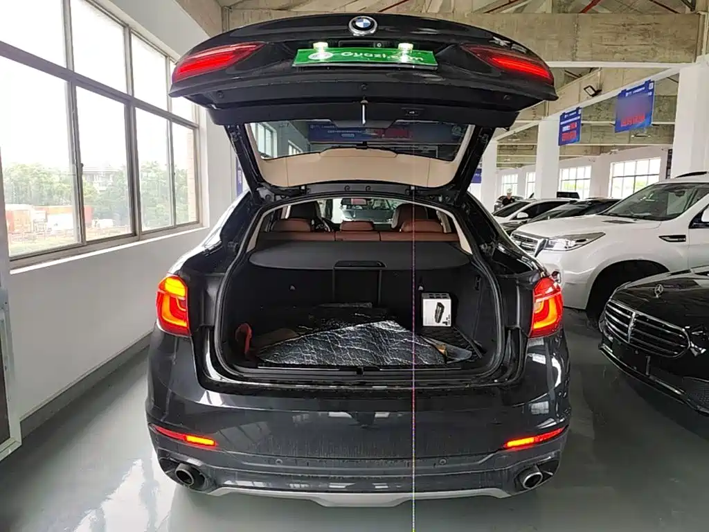 BMW X6 2015 — фото 15