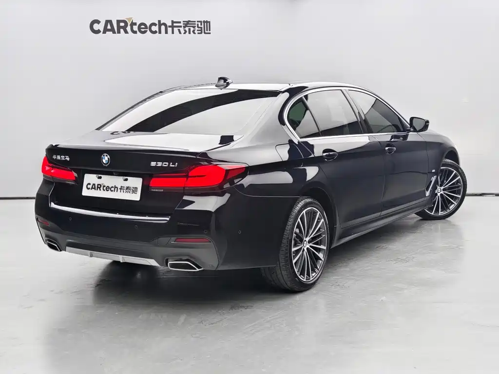 BMW 5 Series 2024