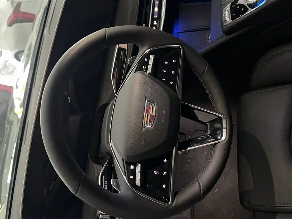Cadillac CT6 2025 — фото 6
