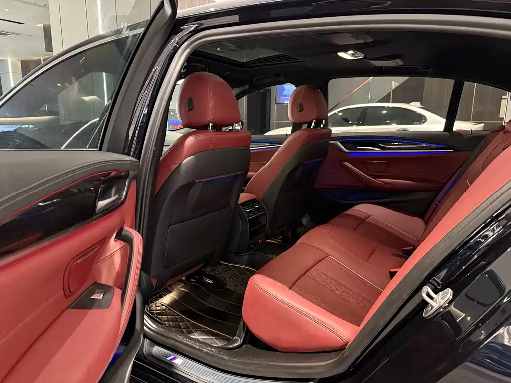 BMW 5 Series 2021
