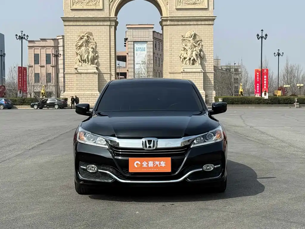 Honda Accord 2018 — фото 2