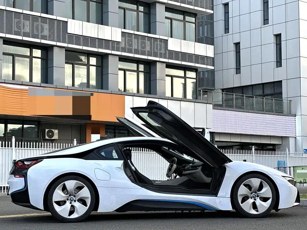 BMW i8 2016