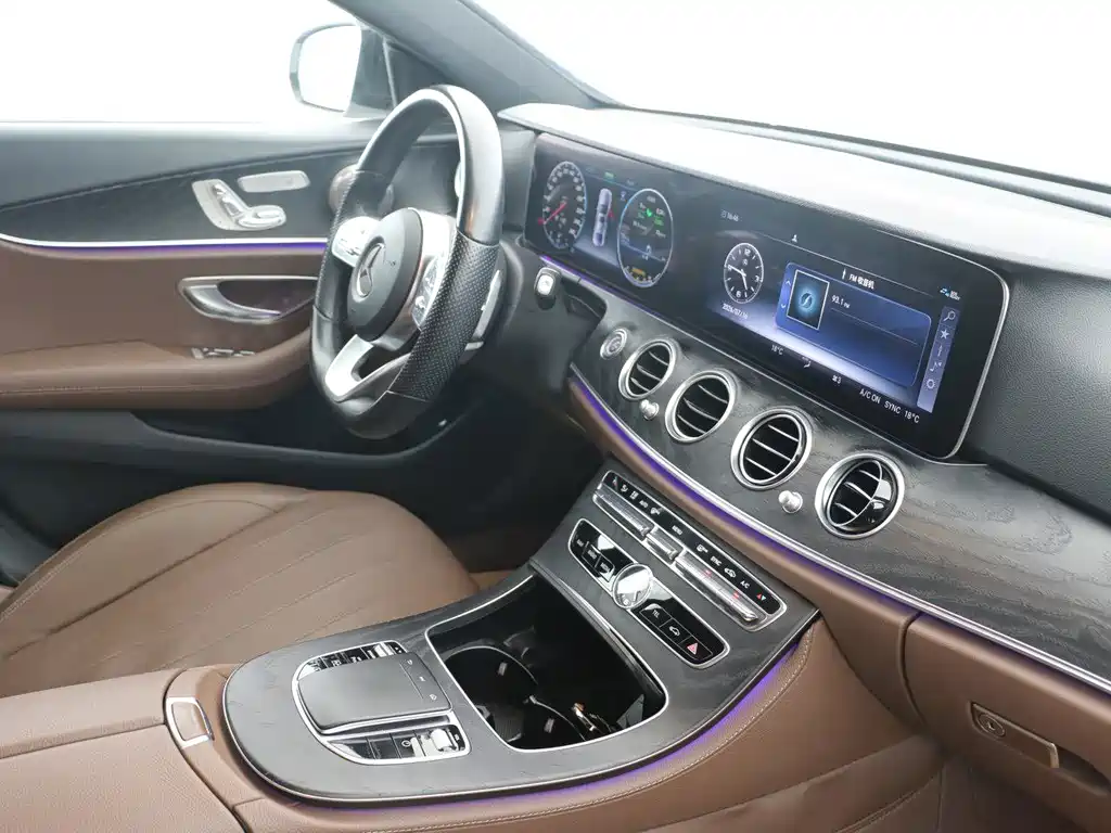 Mercedes-Benz E-Class 2021 — фото 13