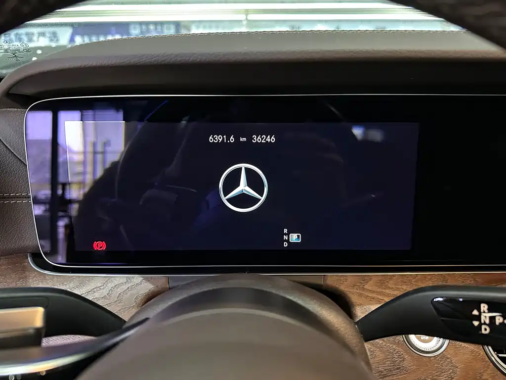 Mercedes-Benz E-Class 2022 — фото 5