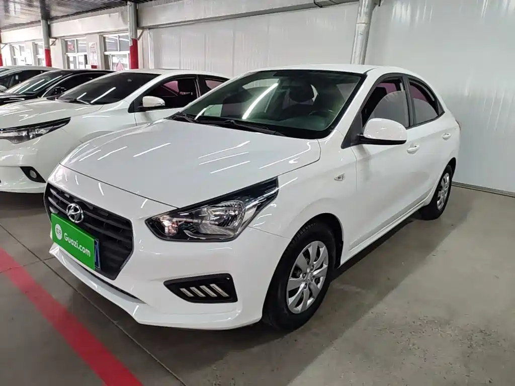 Hyundai Accent 2019 — фото 1