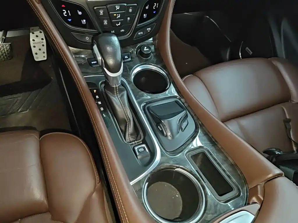 Buick Envision Plus 2015 — фото 14