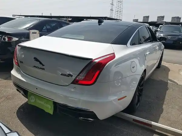 Jaguar XJ 2016