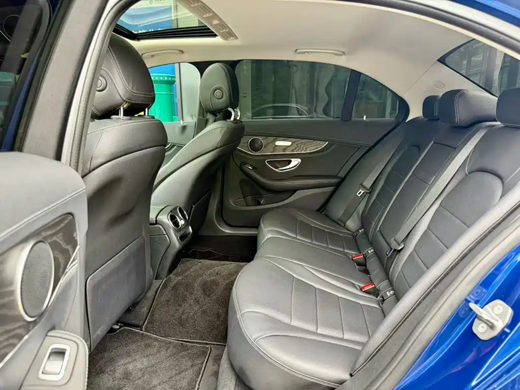 Mercedes-Benz C-Class 2020 — фото 15