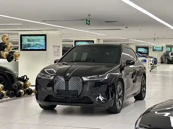 BMW iX 2024