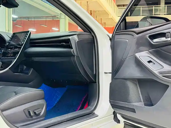 Toyota Avalon 2022