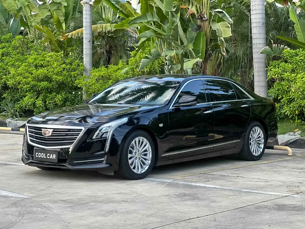 Cadillac CT6 2017 — фото 1