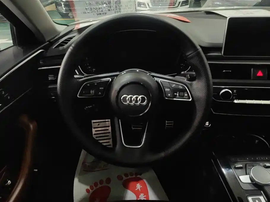 Audi A4L 2018 — фото 15