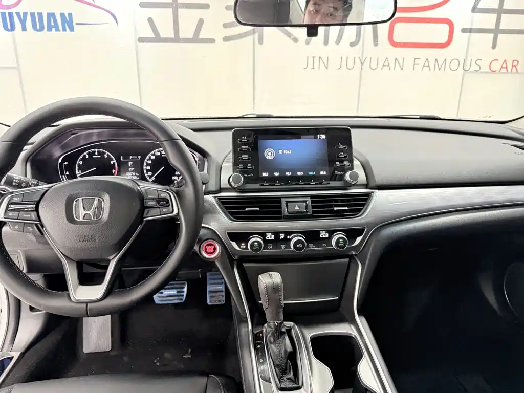 Honda Accord 2020 — фото 12