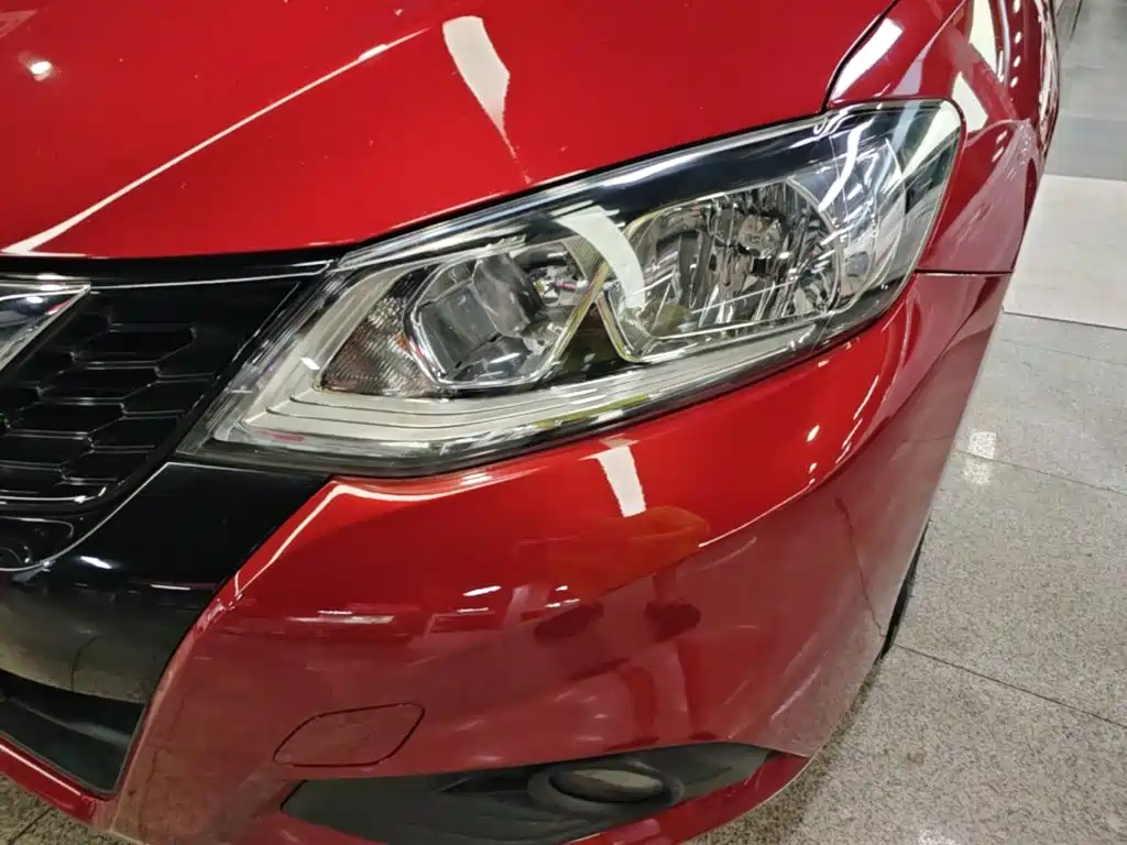 Nissan Tiida 2017 — фото 24