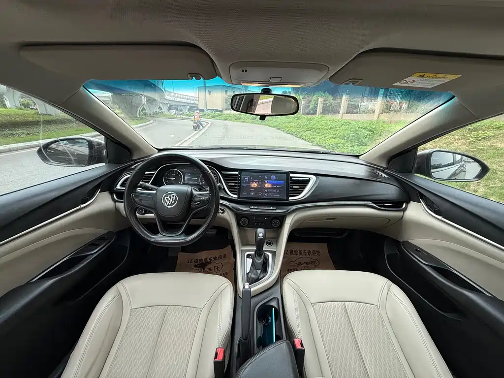 Buick Excelle 2017 — фото 12