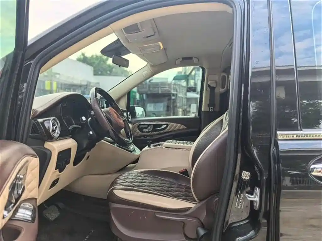 Mercedes-Benz Vito 2021