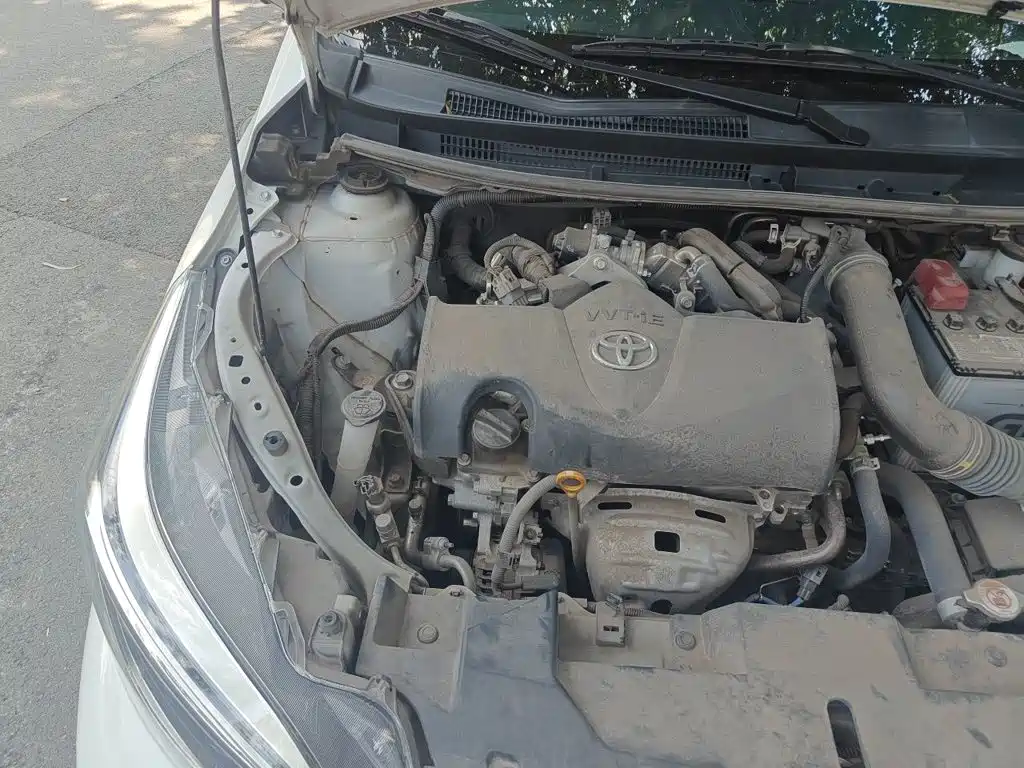 Toyota Yaris L 2022 — фото 22