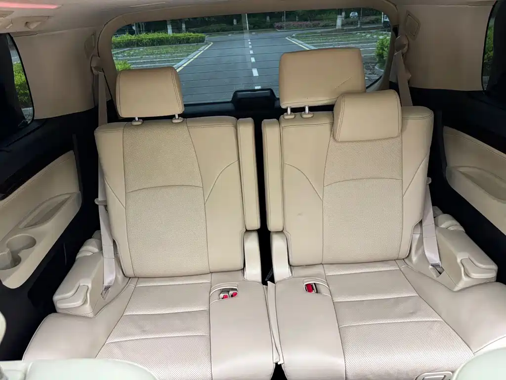 Toyota Alphard 2020 — фото 9