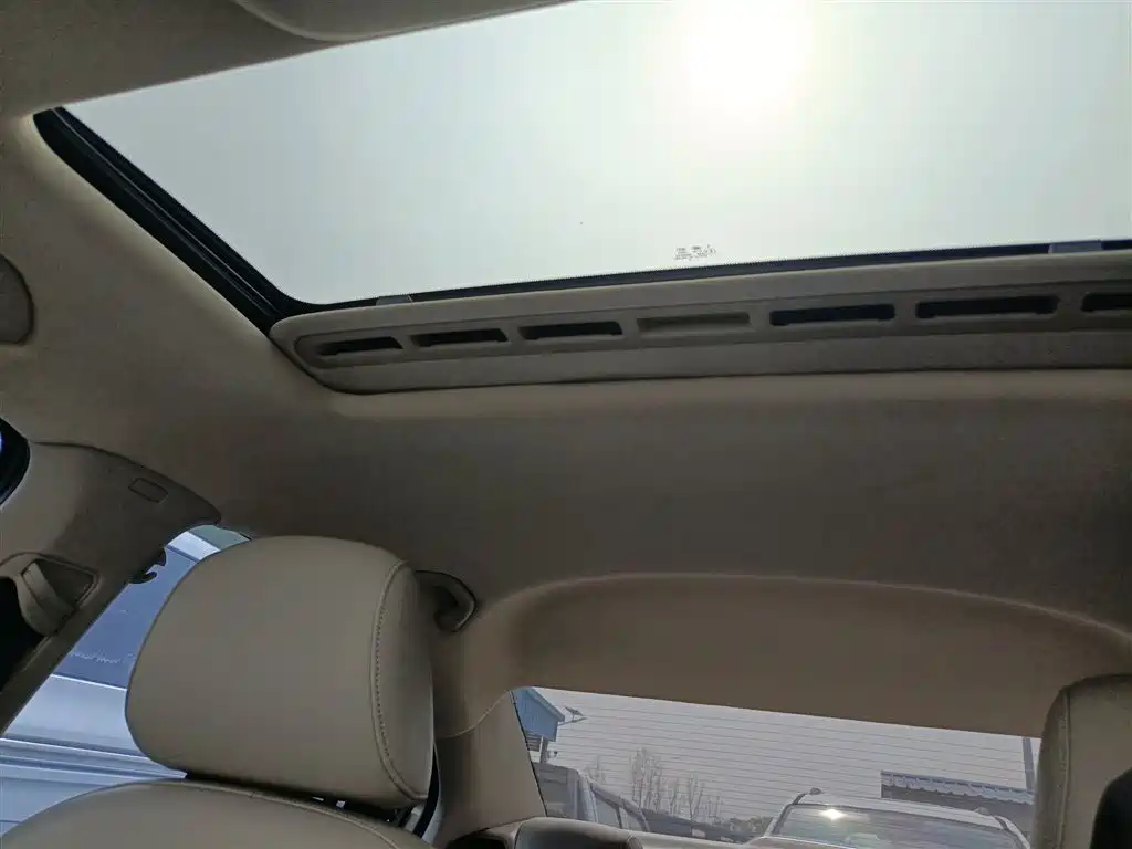 Skoda Rapid 2014 — фото 14