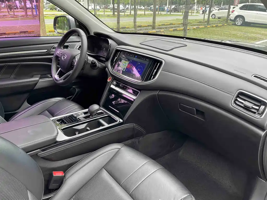 GAC Motor Trumpchi GS8 2020 — фото 11