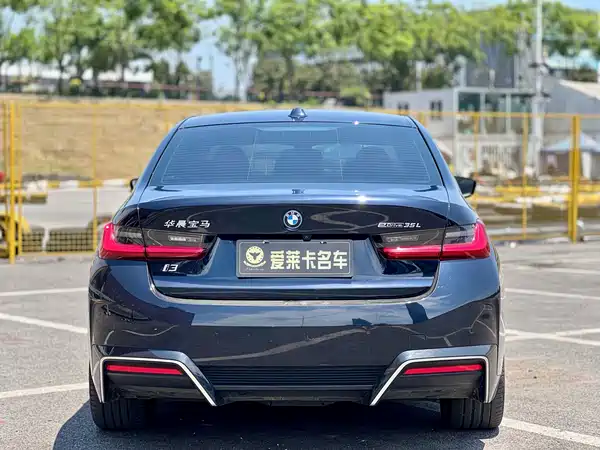 BMW i3 2023