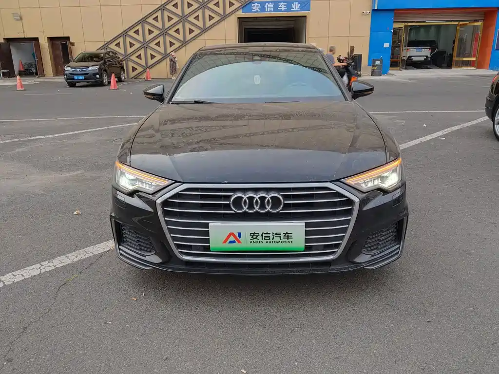 Audi A6L 2022