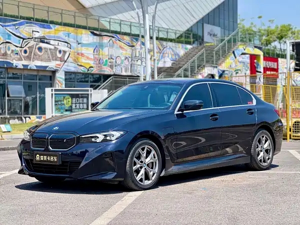 BMW i3 2023