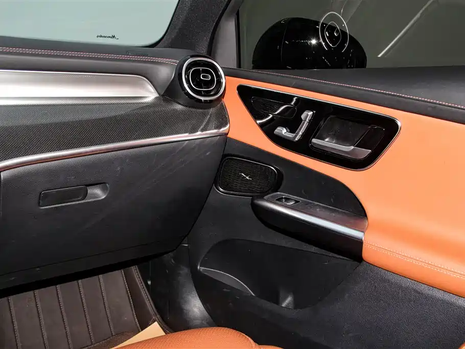 Mercedes-Benz GLC 2023 — фото 18