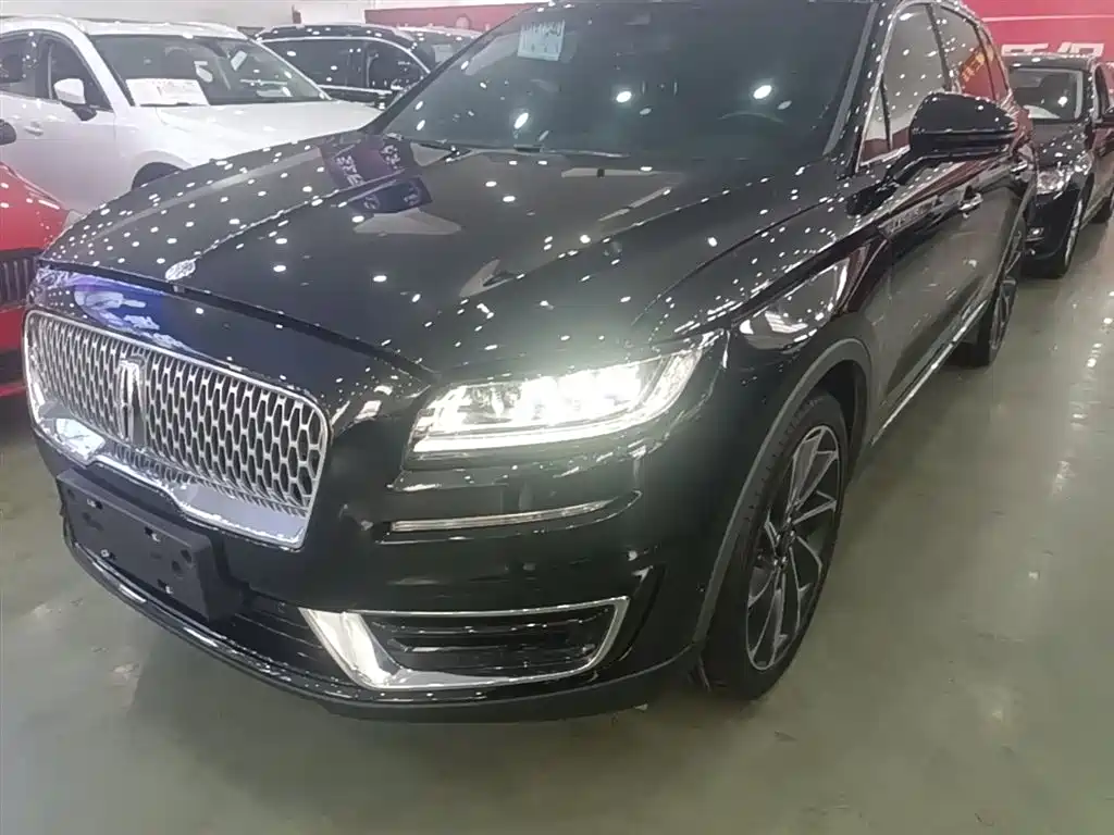 Lincoln Nautilus 2020