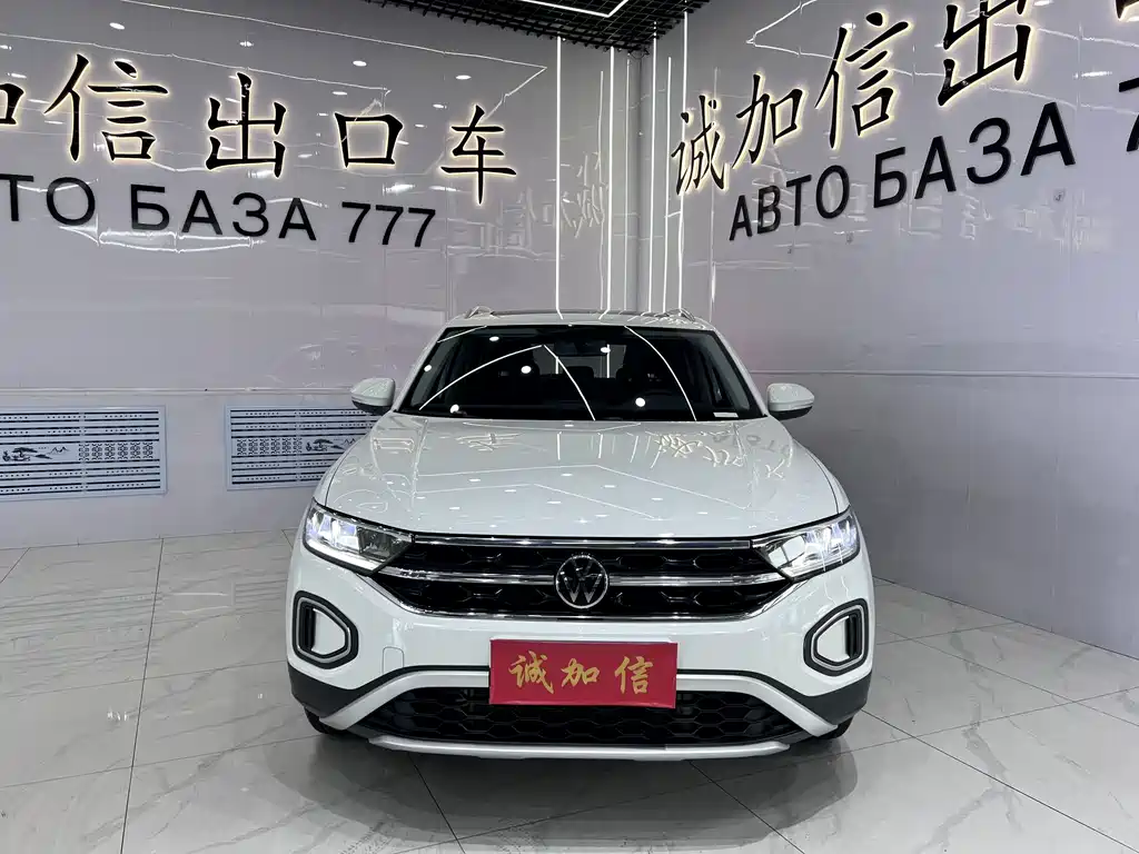 Volkswagen T-Roc 2024