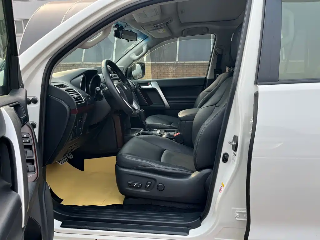Toyota Prado 2014