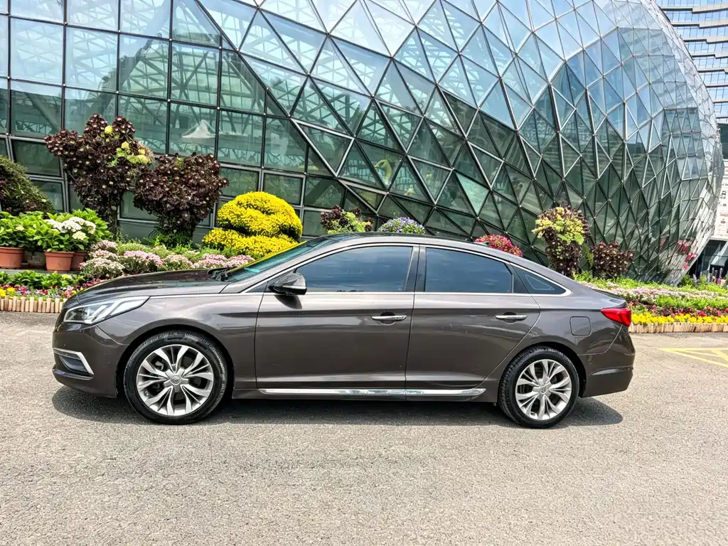 Hyundai Sonata 2017 — фото 8
