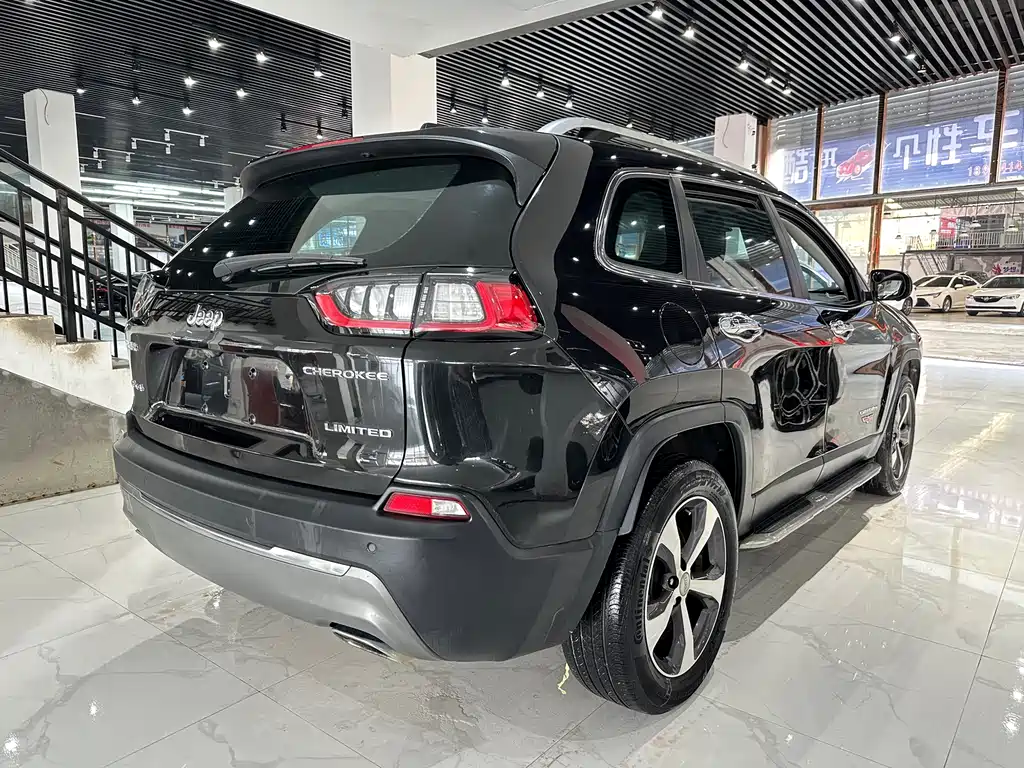 Jeep Cherokee 2019